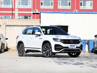 VW Tayron R-Line Connect 4Motion 380TSI